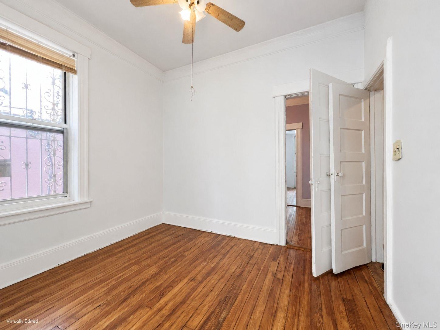 32-17 46 Street Property Photo 26