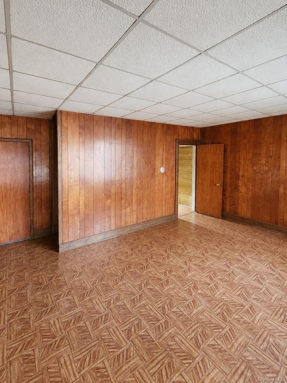 20-42 41st Street Property Photo 3