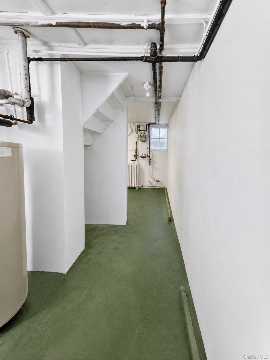 20-42 41st Street Property Photo 17