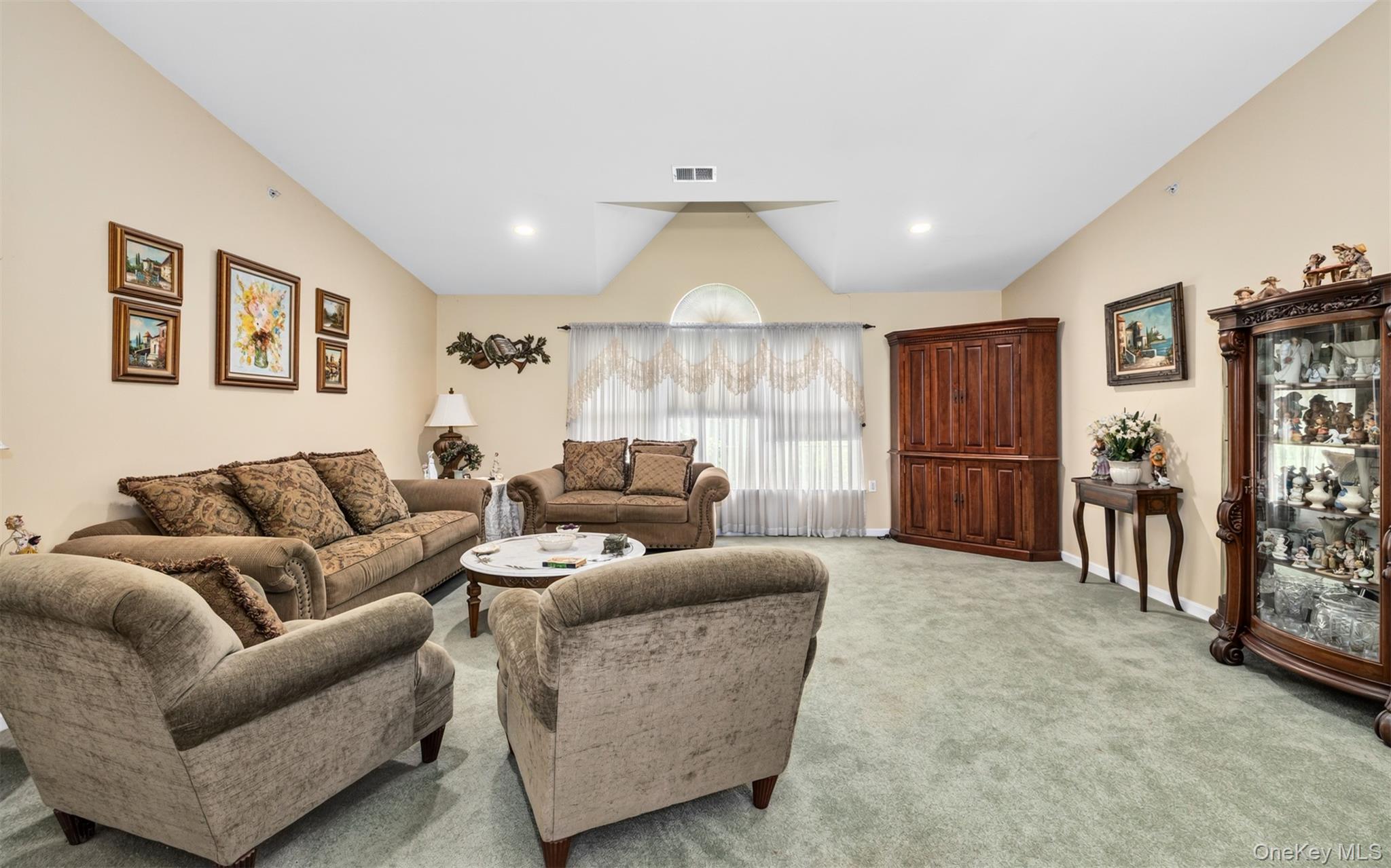 110 Joseph Lane Property Photo 11