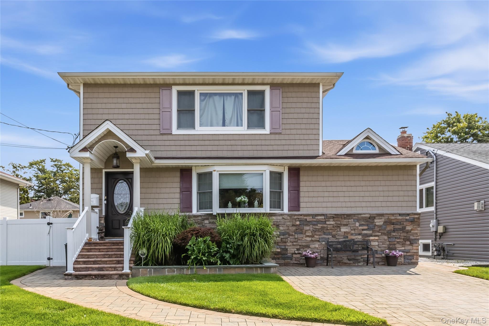 1761 Harold Avenue Property Photo 1