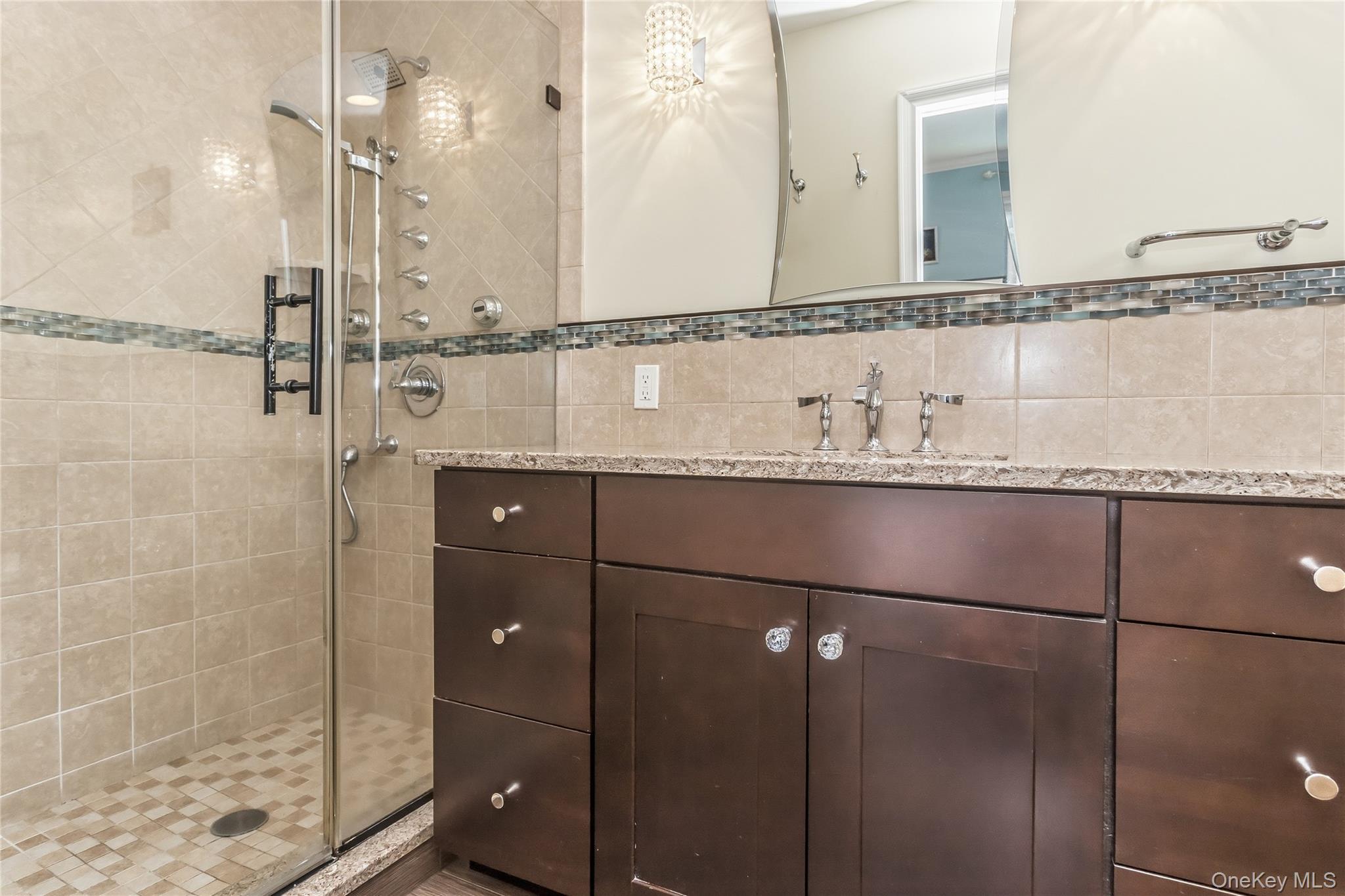 1761 Harold Avenue Property Photo 20