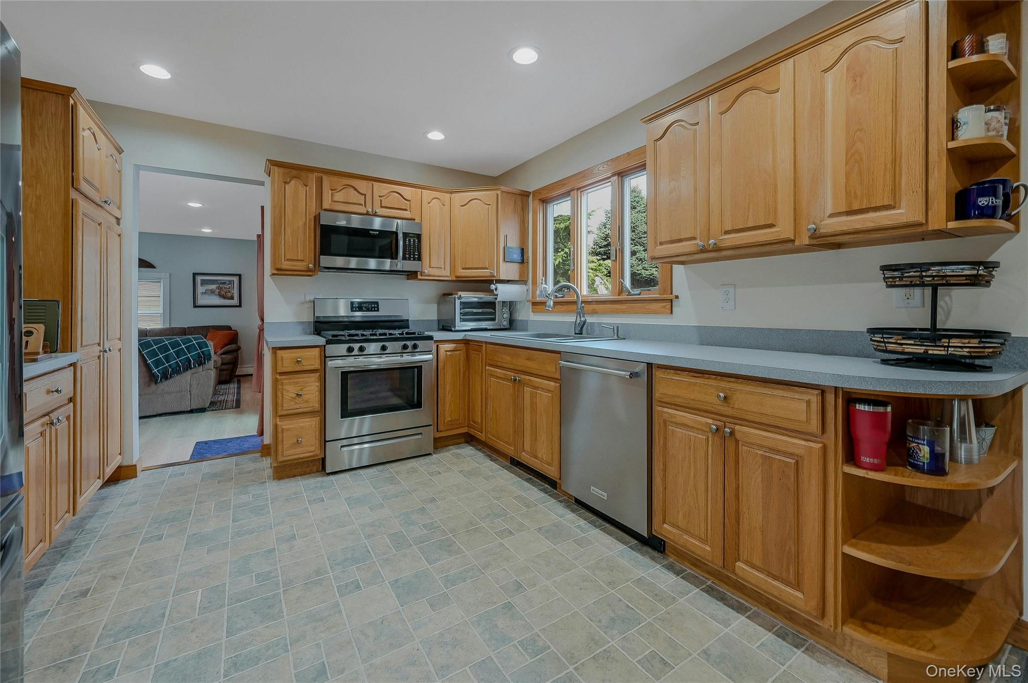 130 Tasker Lane Property Photo 6