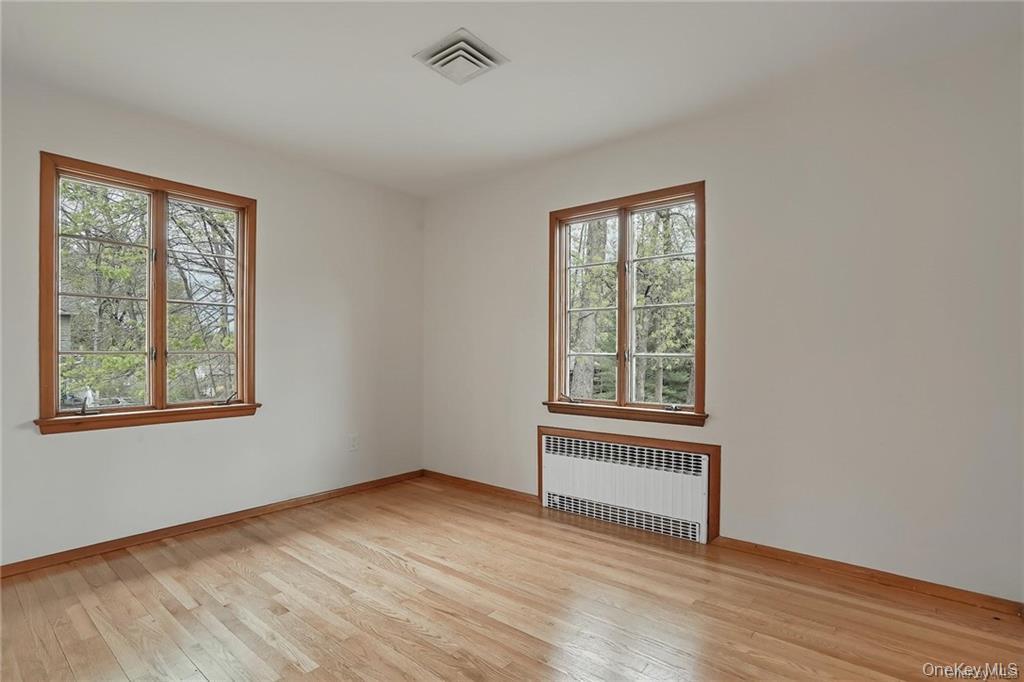 17 Brookside Avenue Property Photo 4