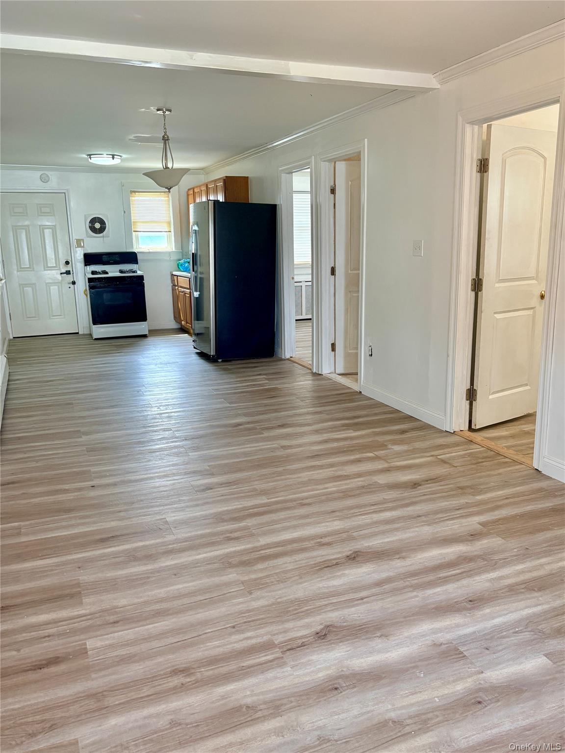 469 River Street Property Photo 11