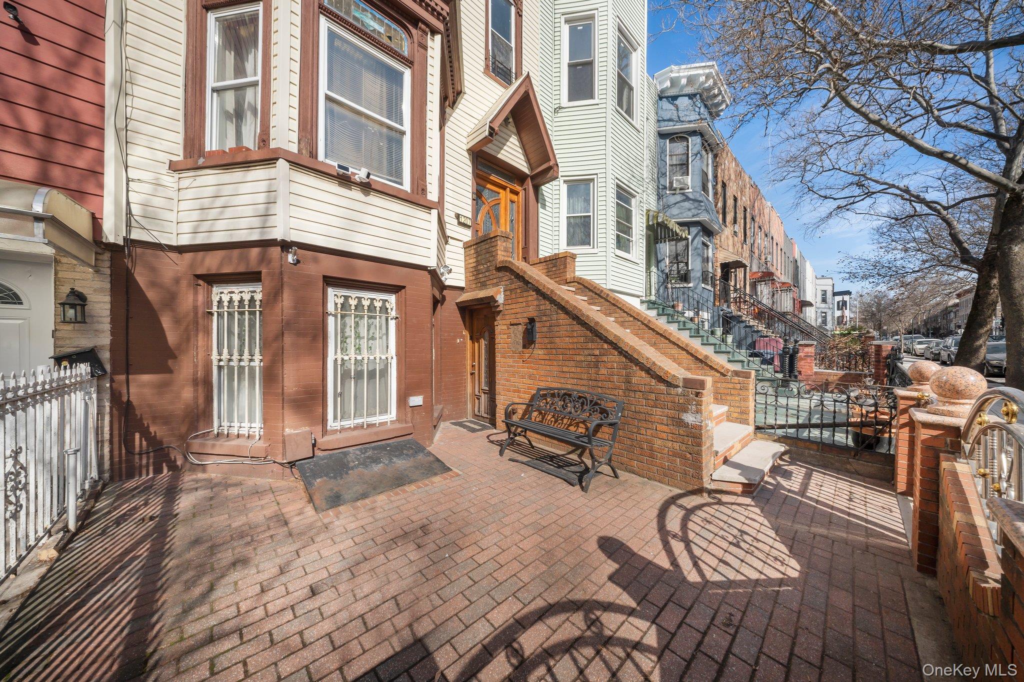 1207 Hancock Street Property Photo 24