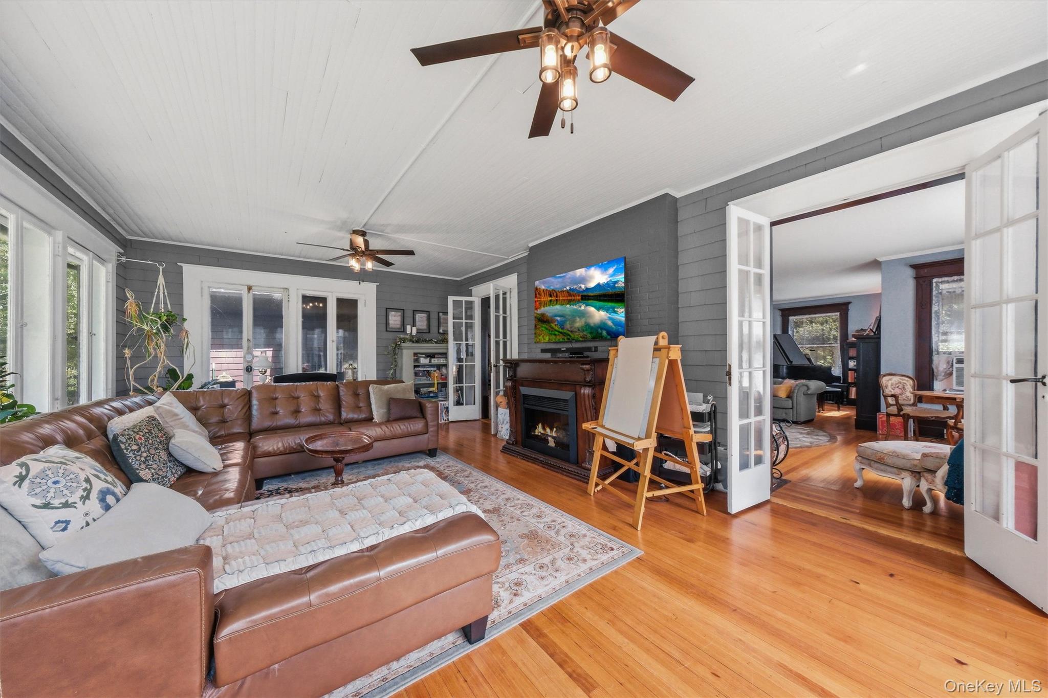 83 Hooker Avenue Property Photo 14