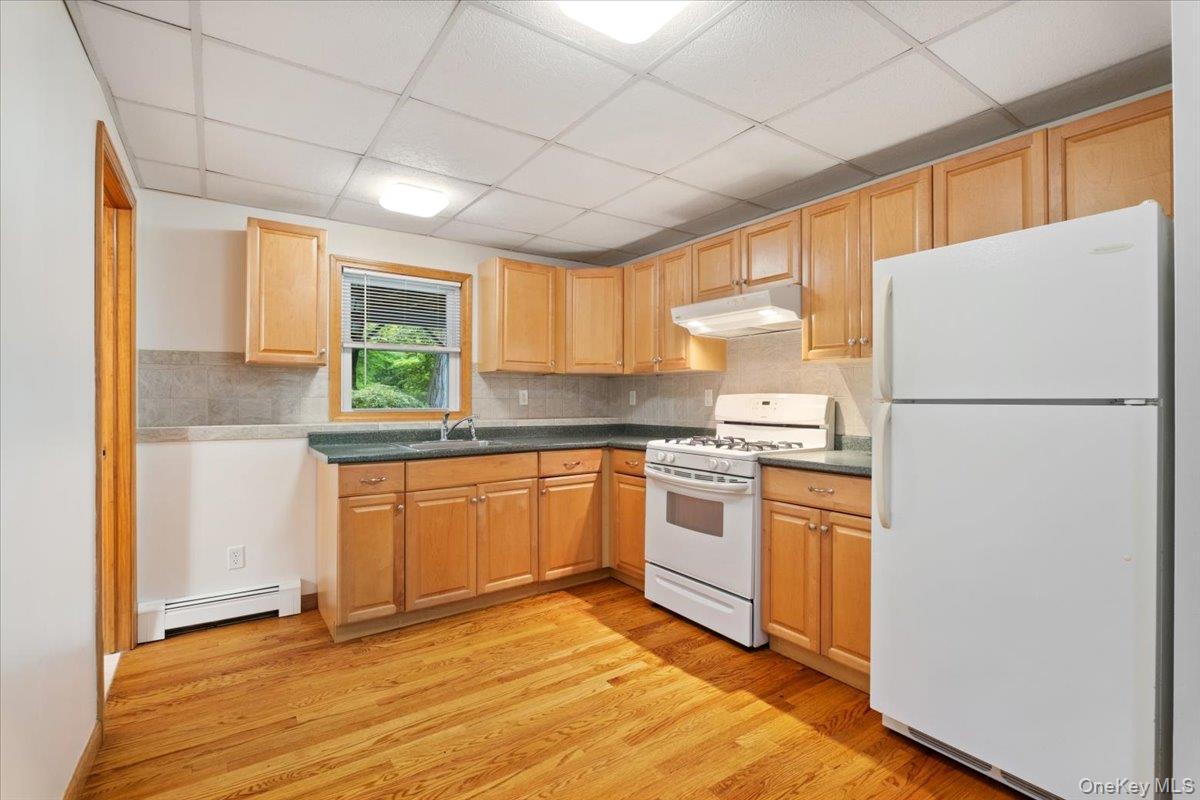 272 Brewster Hill Road Property Photo 1