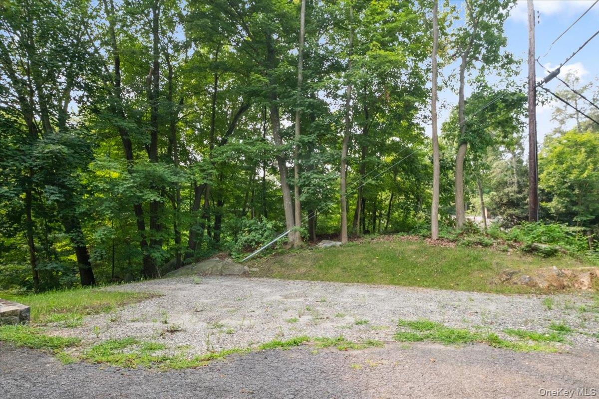 272 Brewster Hill Road Property Photo 18