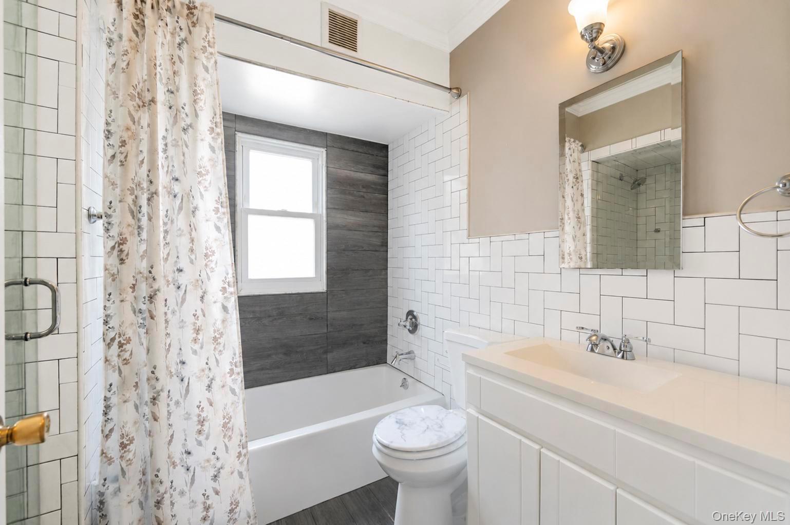 11934 224th Street Property Photo 11
