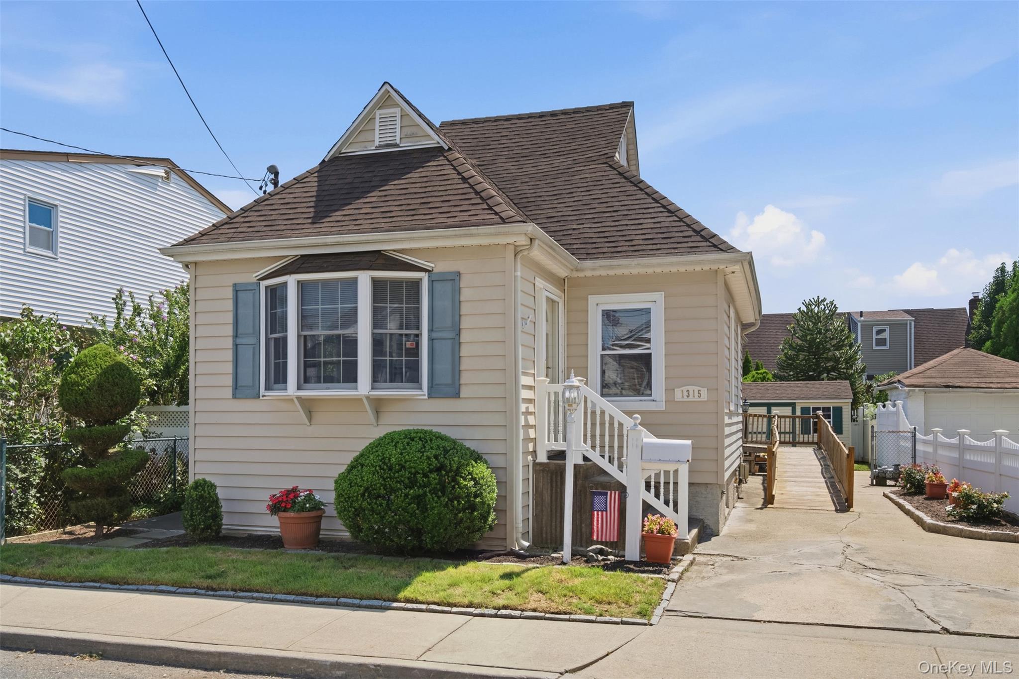 1315 Scimitar Avenue Property Photo 2