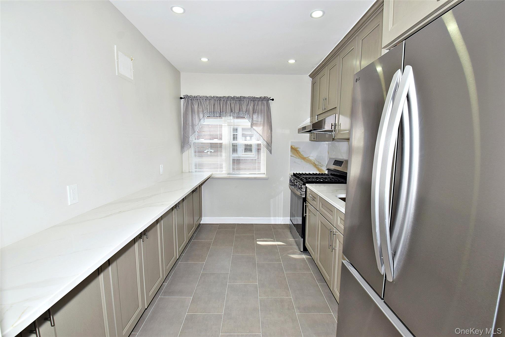 7336 197th Street Property Photo 6