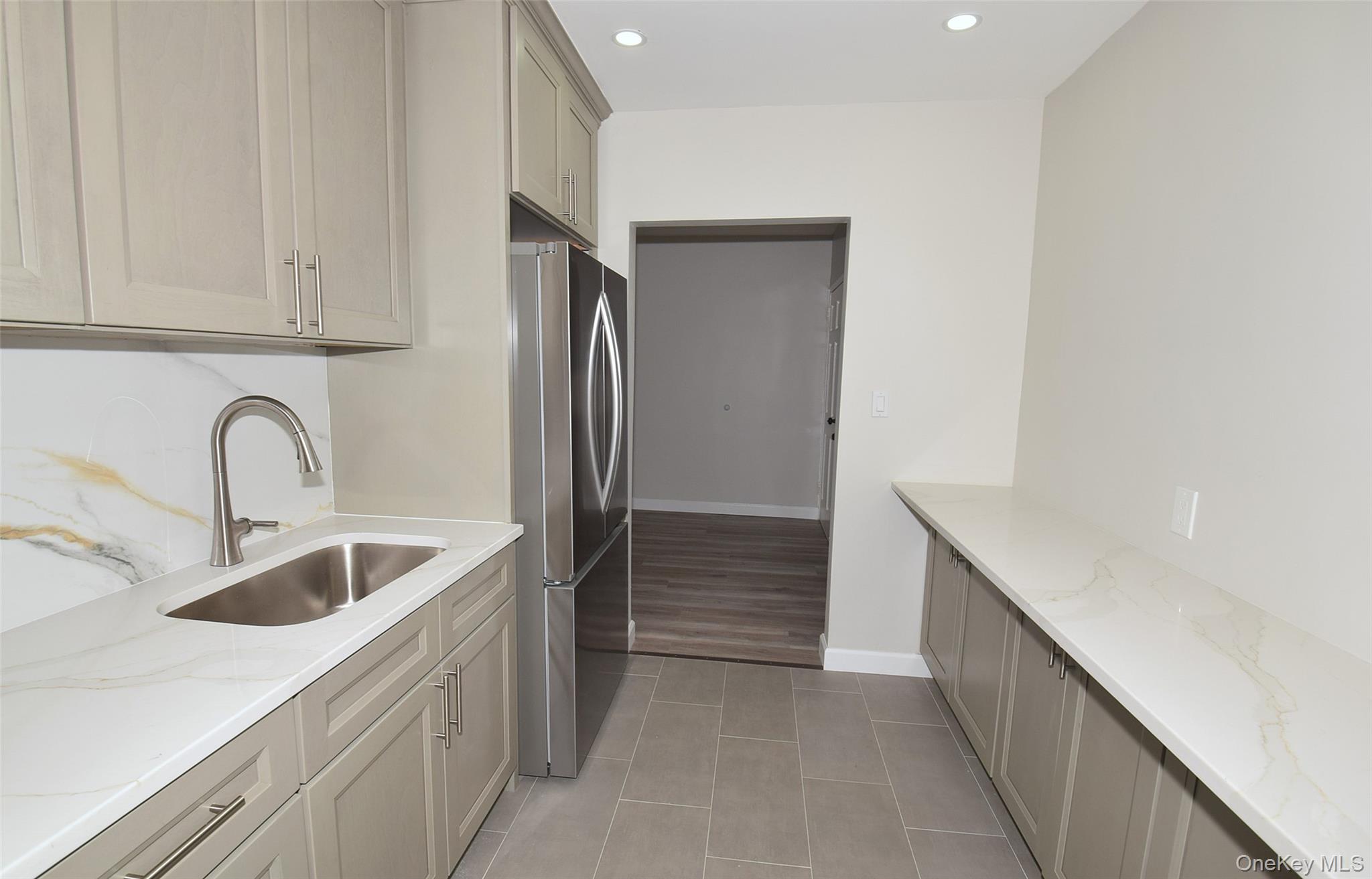 7336 197th Street Property Photo 8