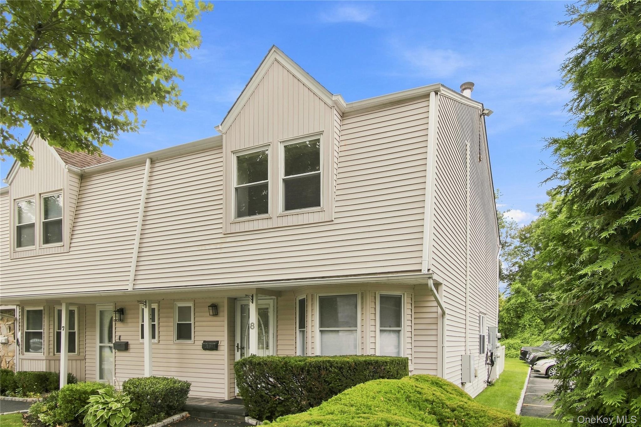 8 Manors Drive Property Photo 2