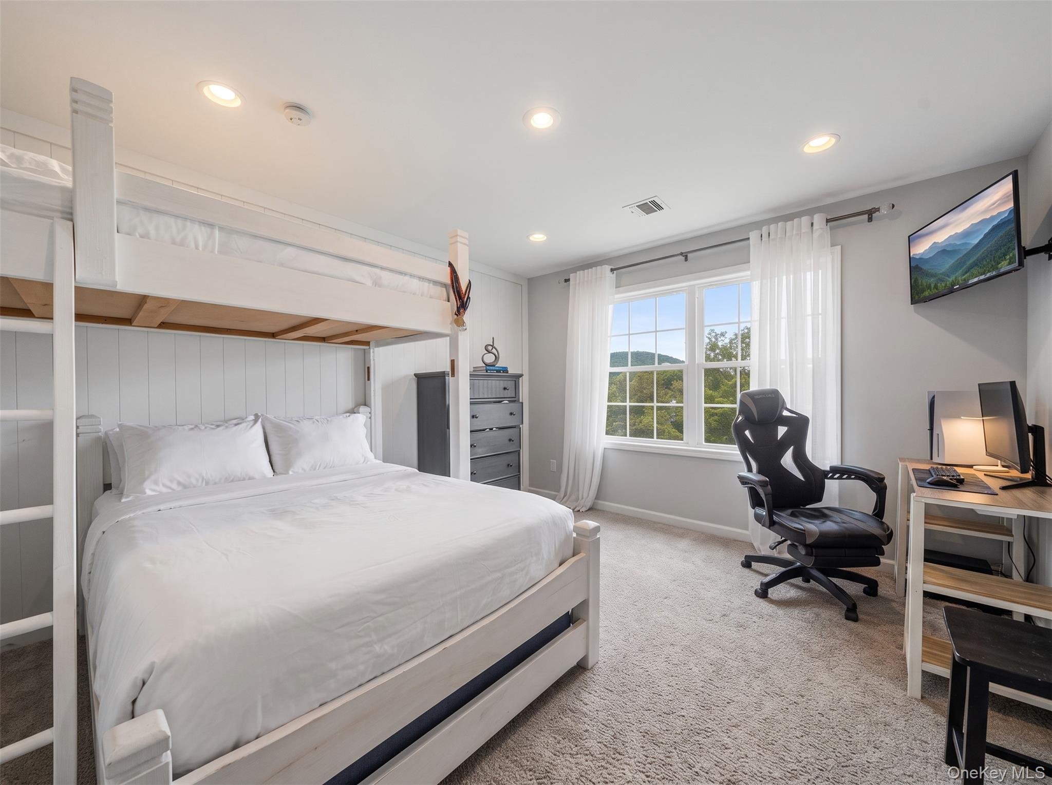 20 Mountainside Drive Property Photo 25