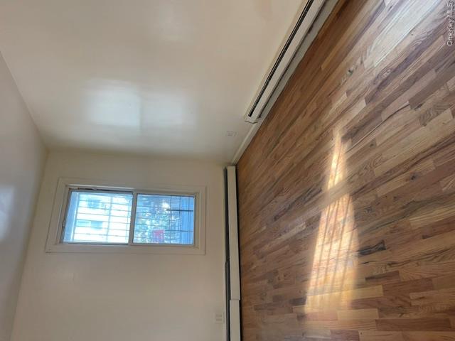 1897 Longfellow Avenue Property Photo 4