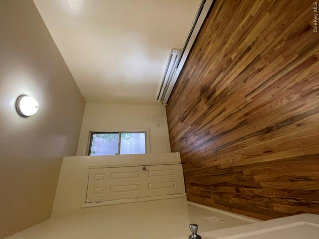 1897 Longfellow Avenue Property Photo 8