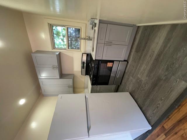 1897 Longfellow Avenue Property Photo 11