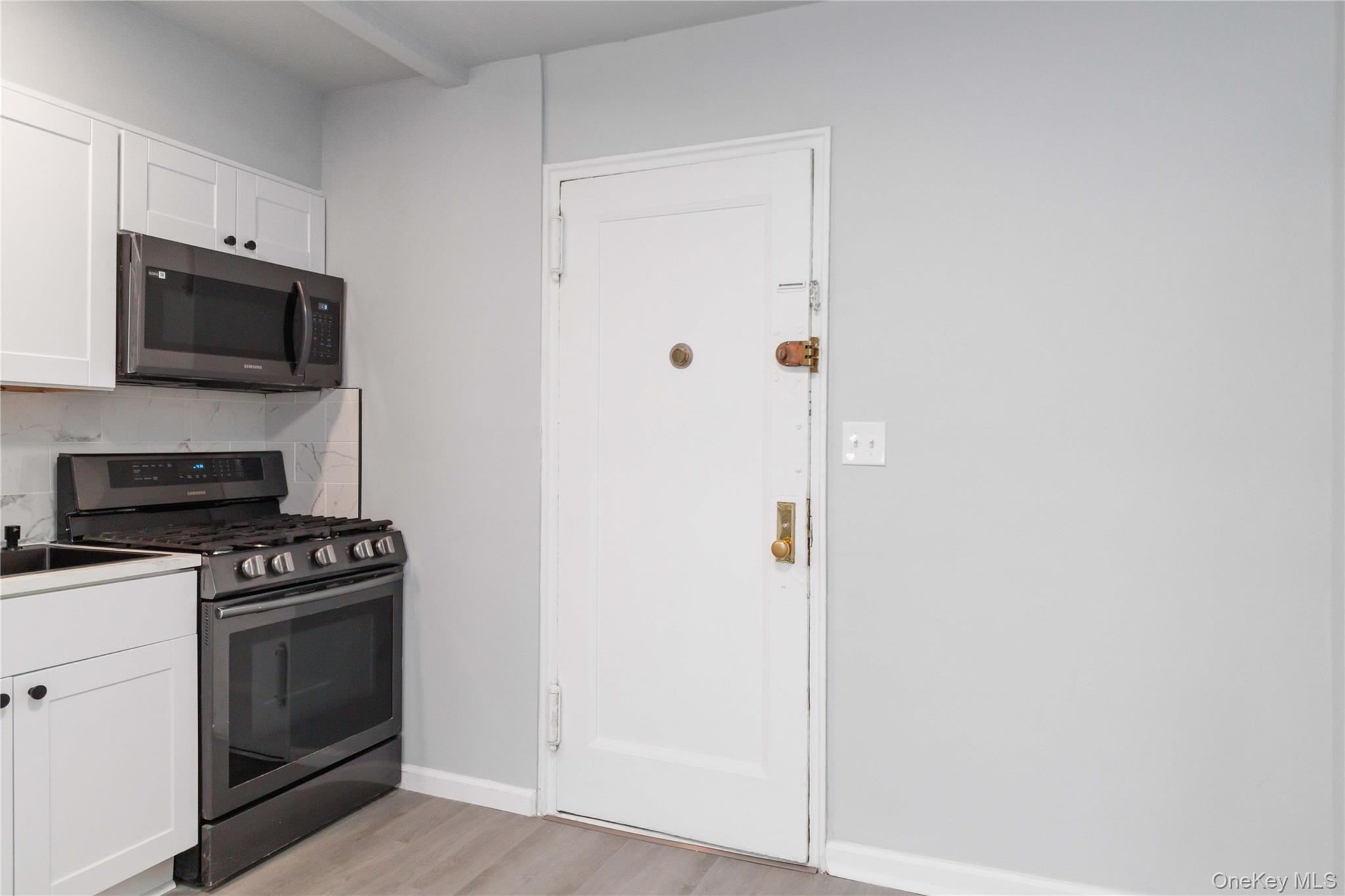 37-56 87th Street 5d Property Photo 4