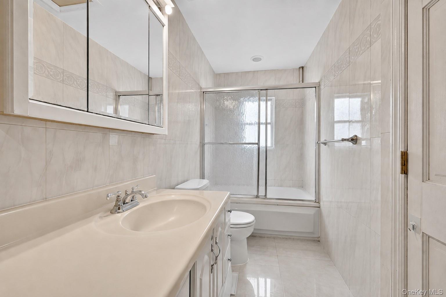 4215 161st Street Property Photo 17