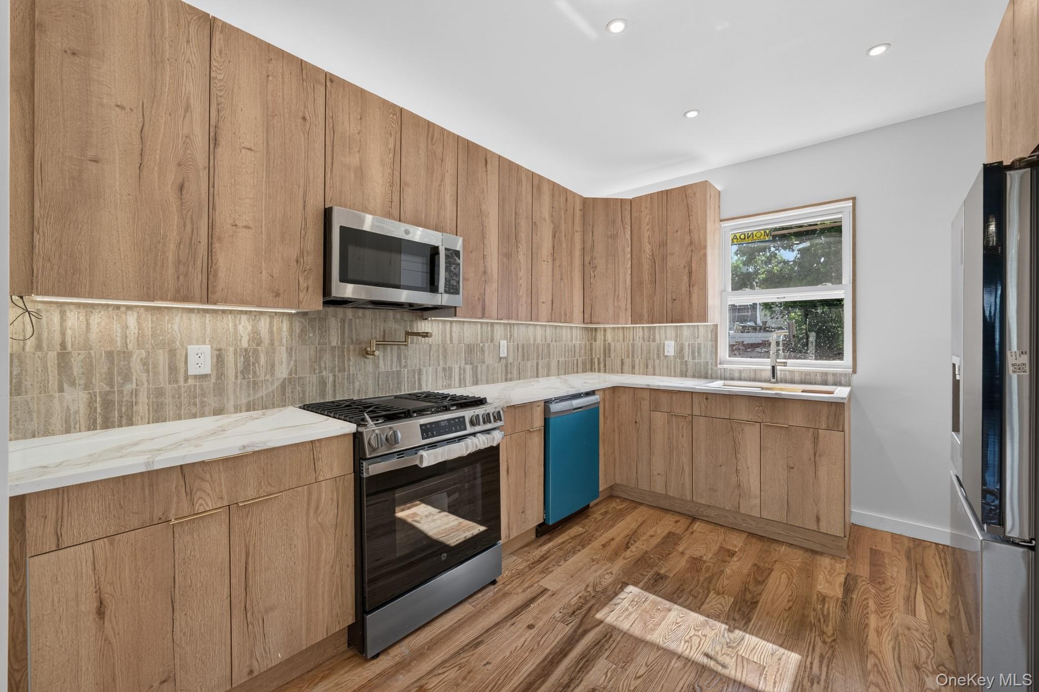 11934 145th Street Property Photo 4
