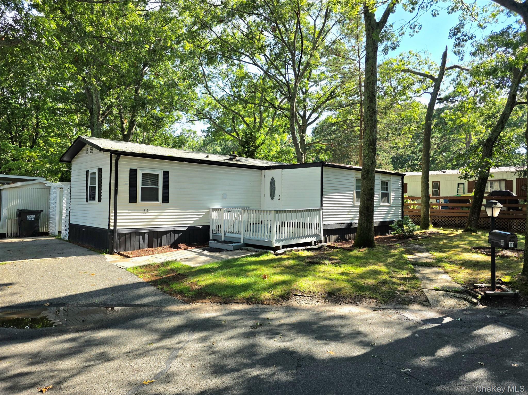 525 Riverleigh Avenue 111 Property Photo 1