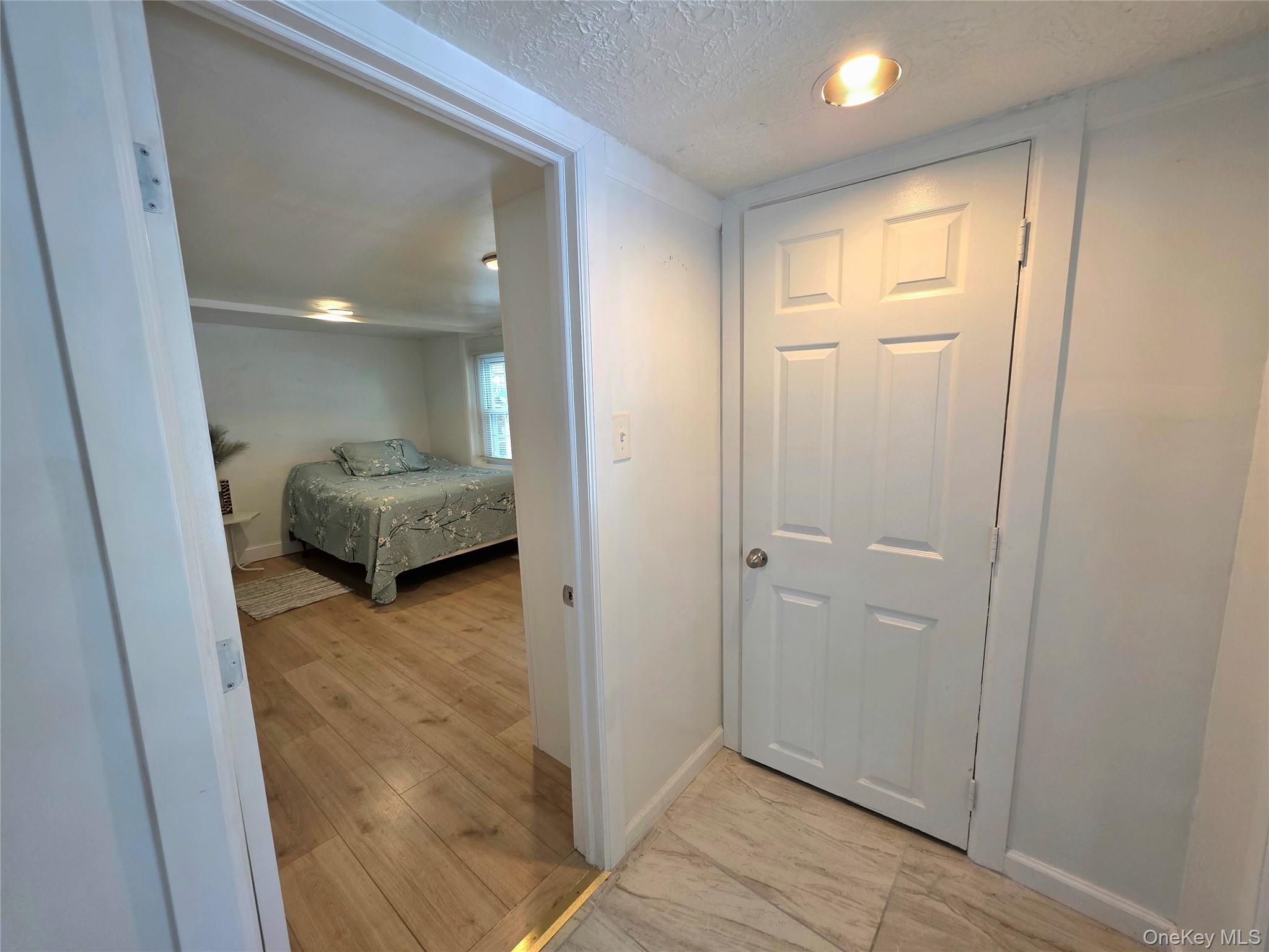 525 Riverleigh Avenue 111 Property Photo 7