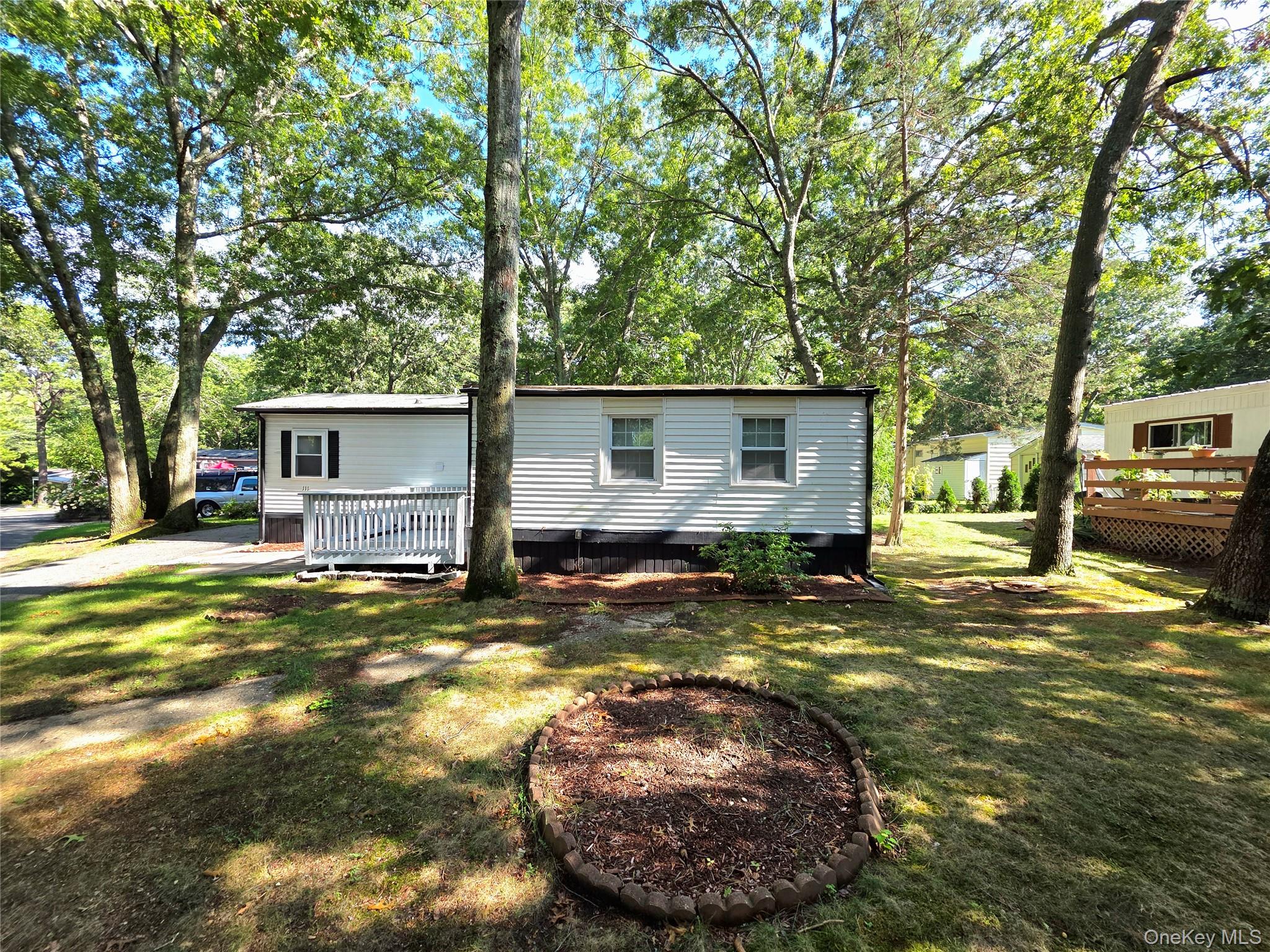 525 Riverleigh Avenue 111 Property Photo 9