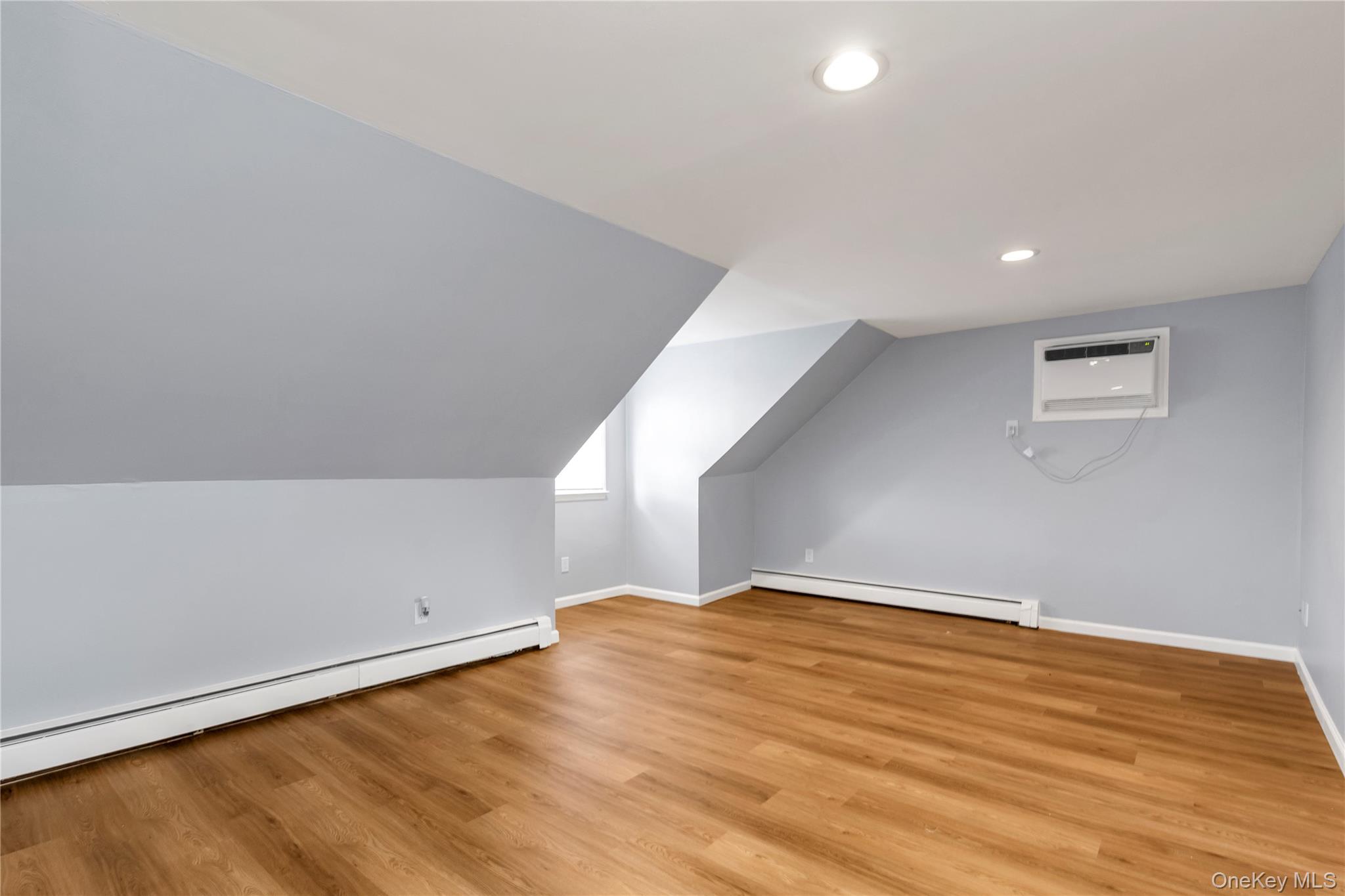 1345 Great Neck Road Property Photo 2