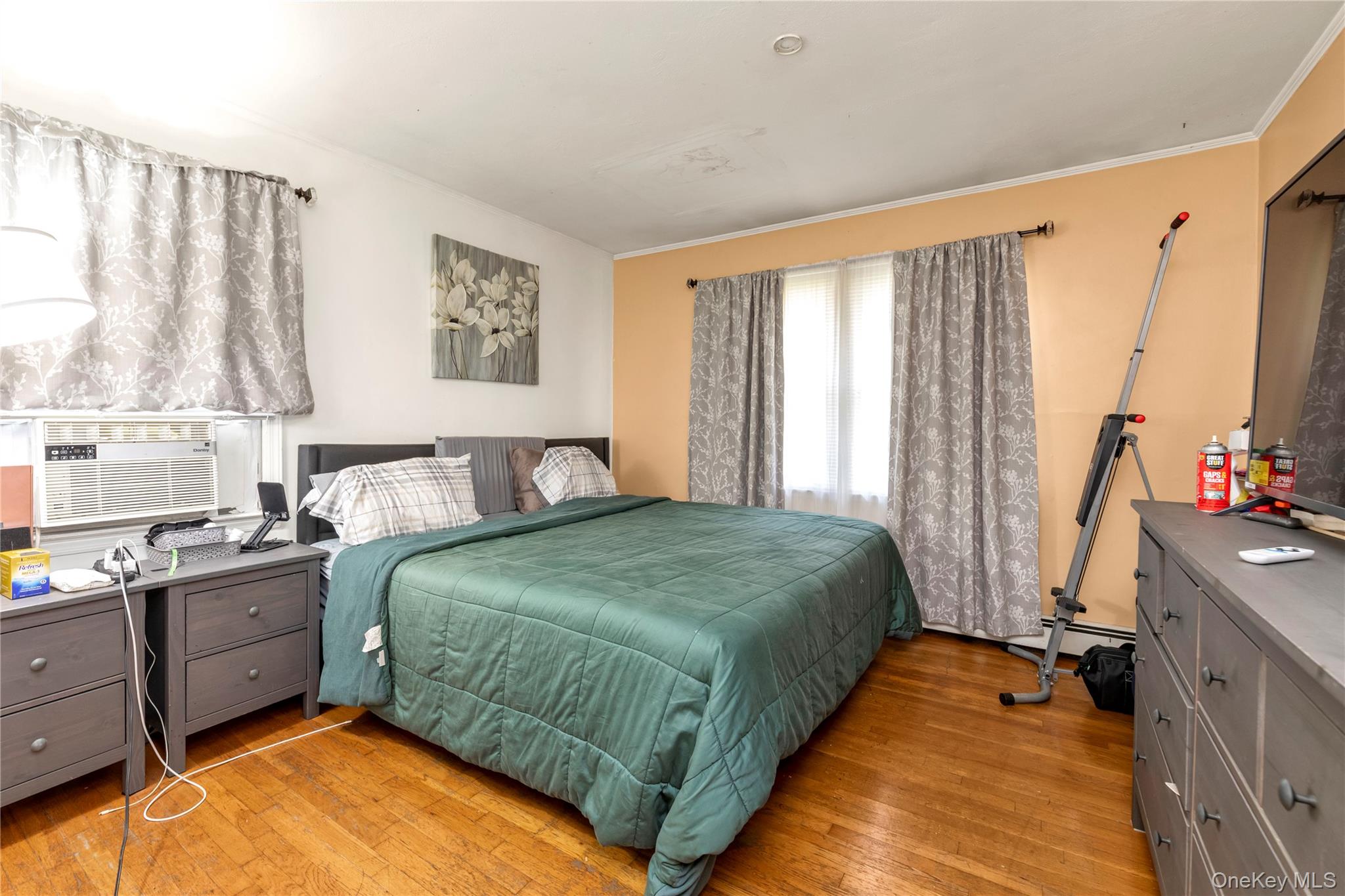1345 Great Neck Road Property Photo 9