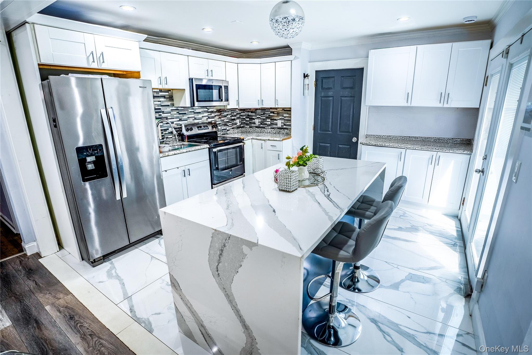85 Cocoanut Street Property Photo 7