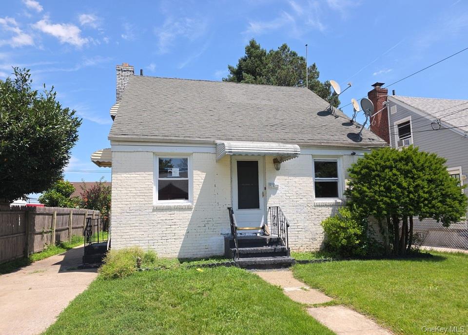 299 Locust Avenue Property Photo 1