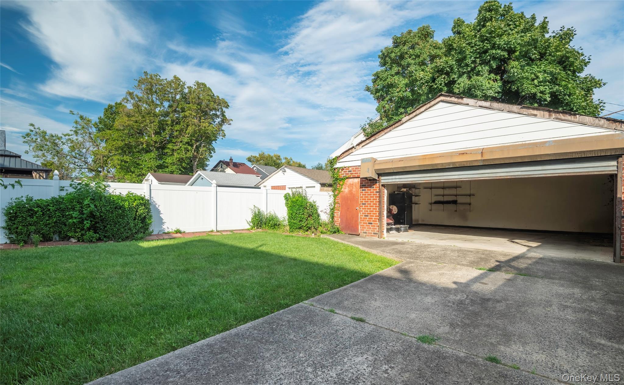 10515 220th Street Property Photo 16