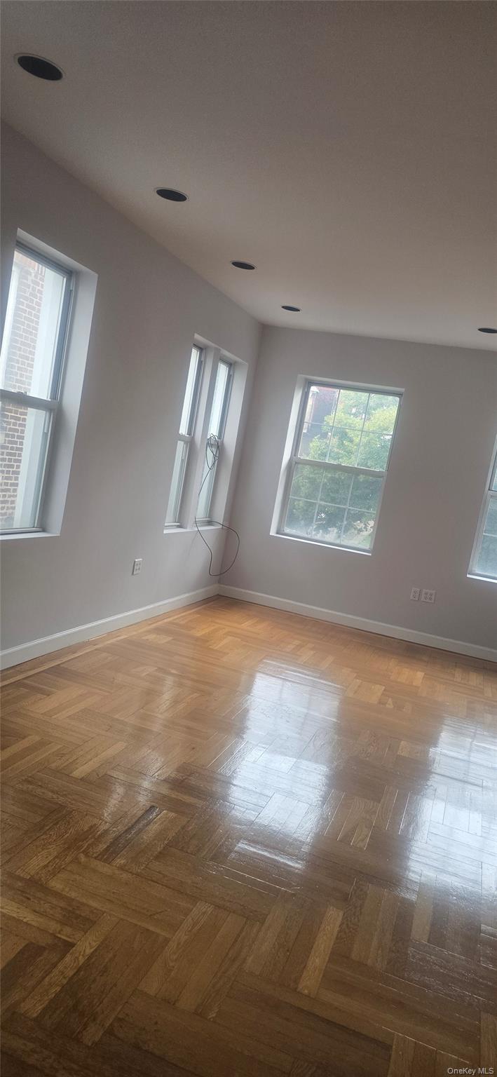 125 W 227th Street 1 Property Photo 3