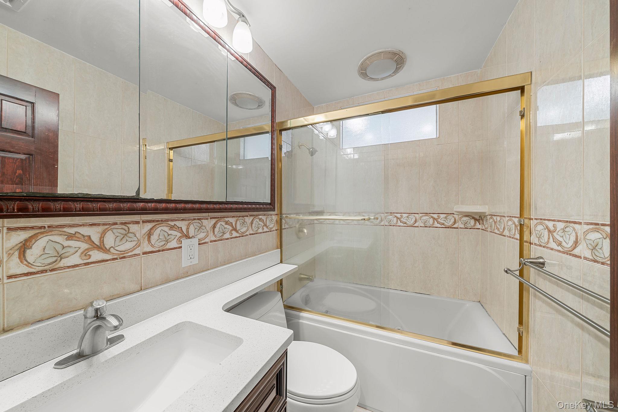 300 Ellen Place Property Photo 19