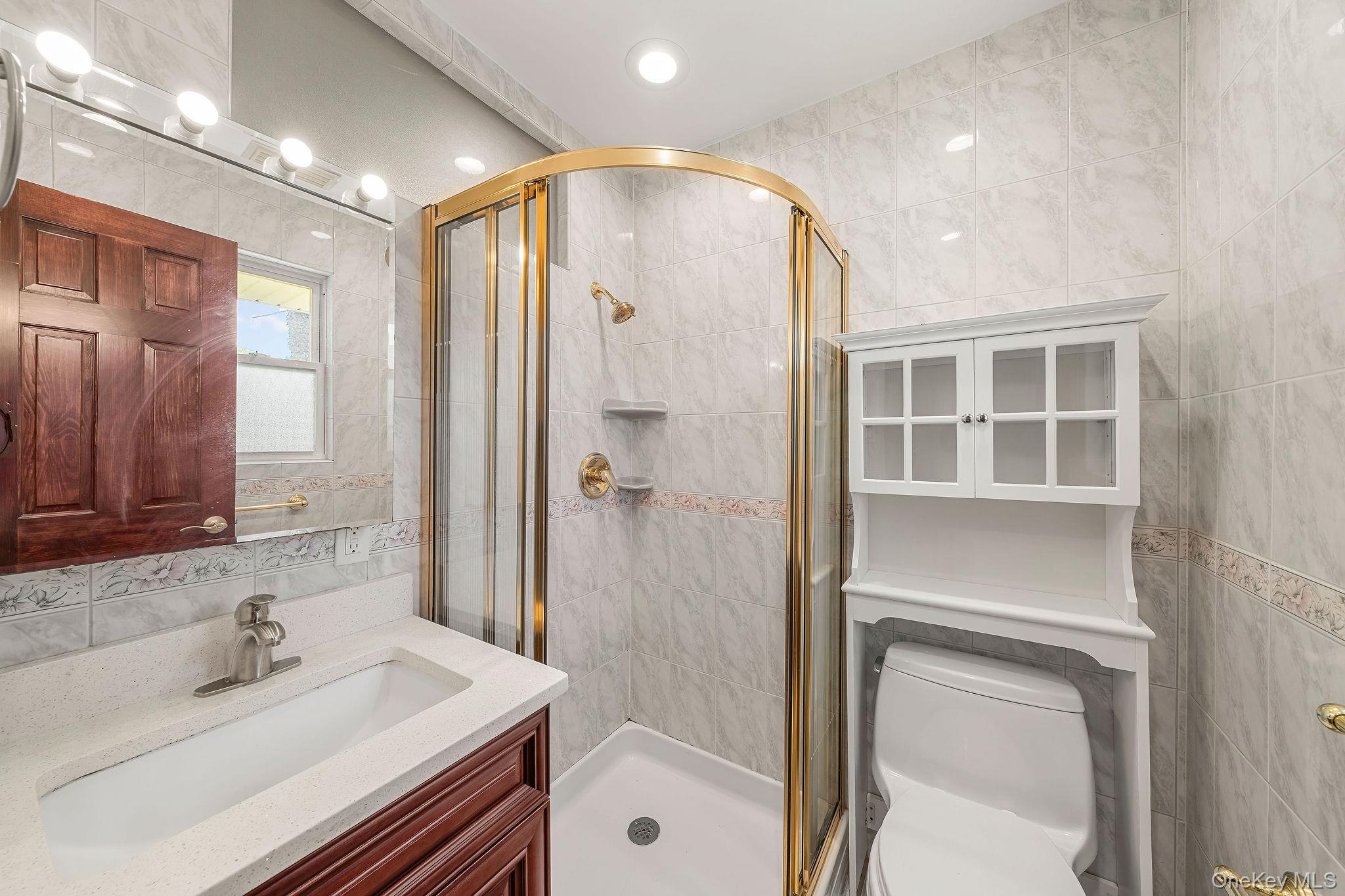 300 Ellen Place Property Photo 21