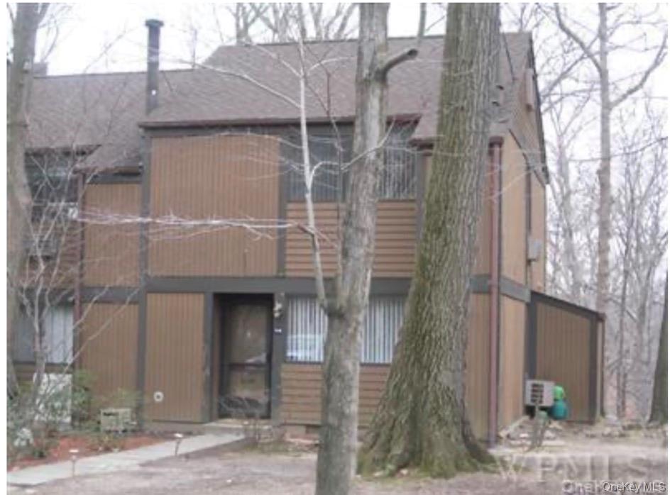 114 Round Hill Road Property Photo 1