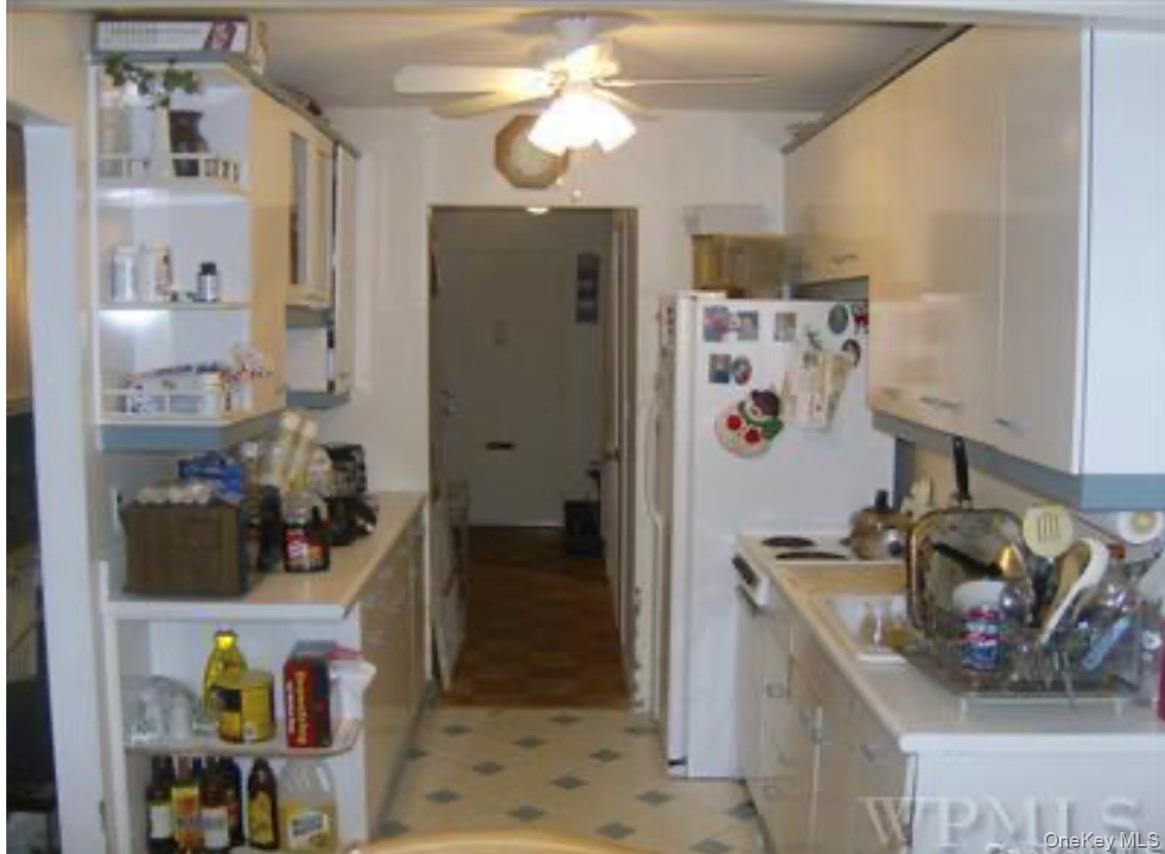 114 Round Hill Road Property Photo 6