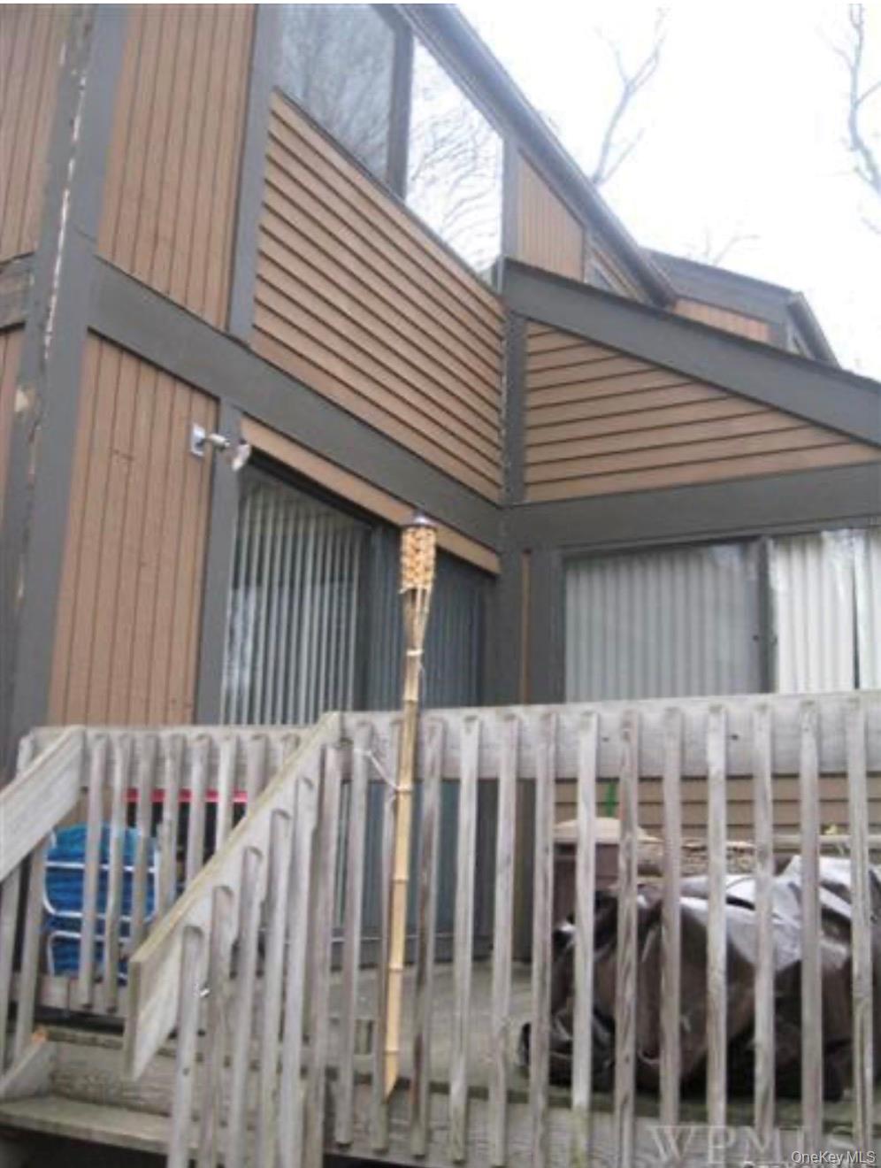 114 Round Hill Road Property Photo 9