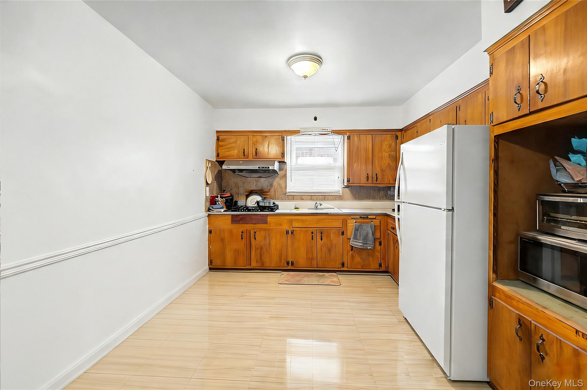 3644 170th Street Property Photo 5
