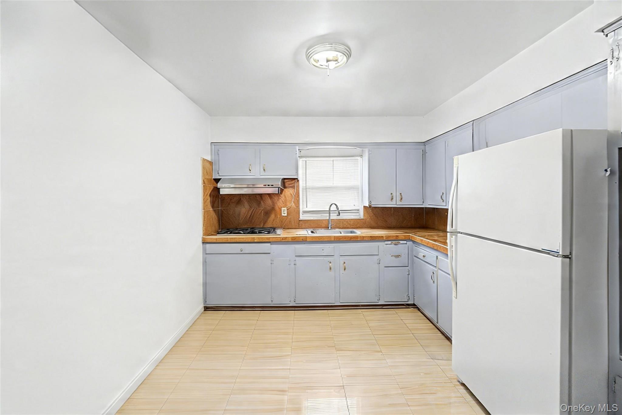 3644 170th Street Property Photo 12