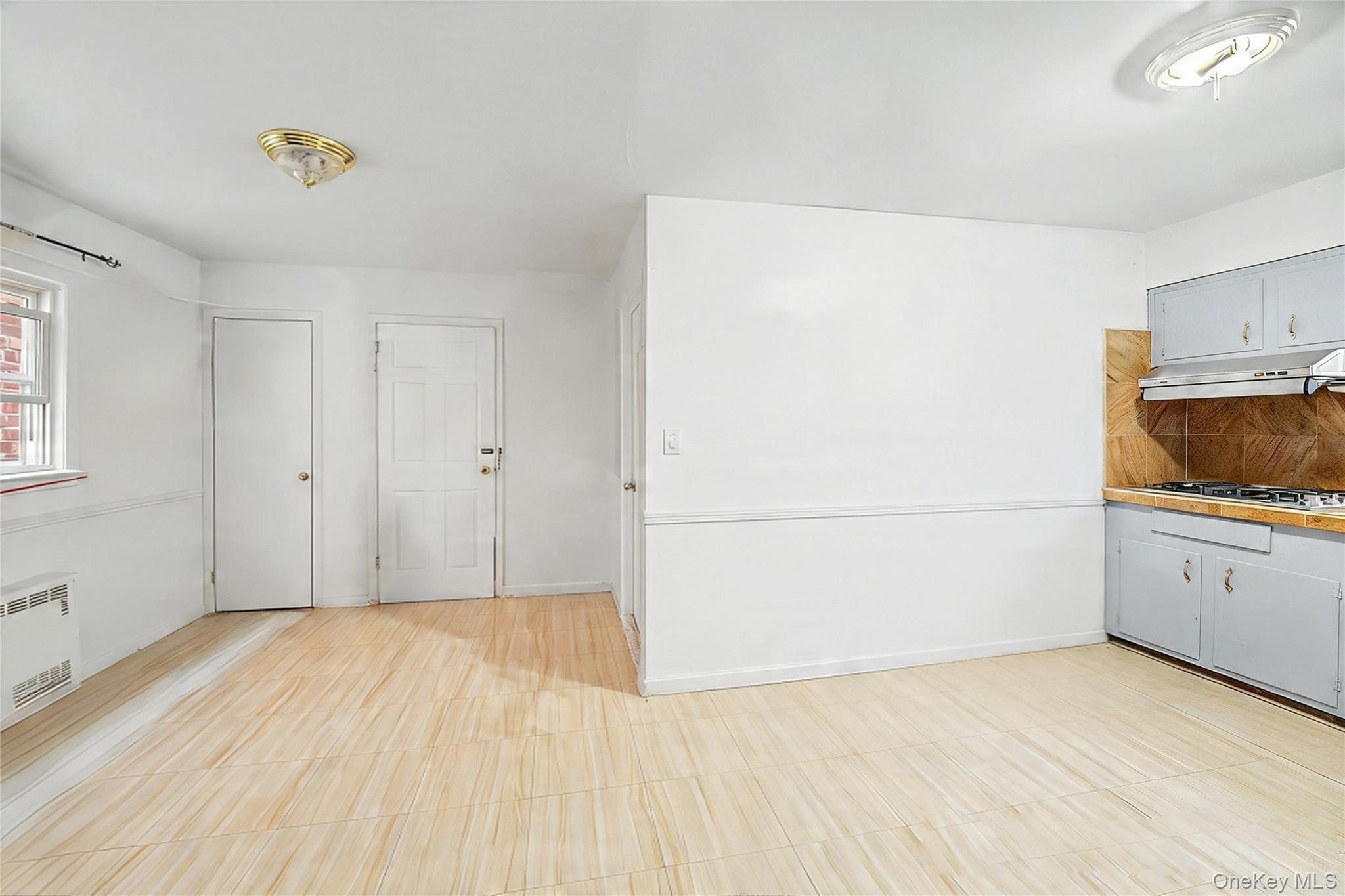 3644 170th Street Property Photo 15