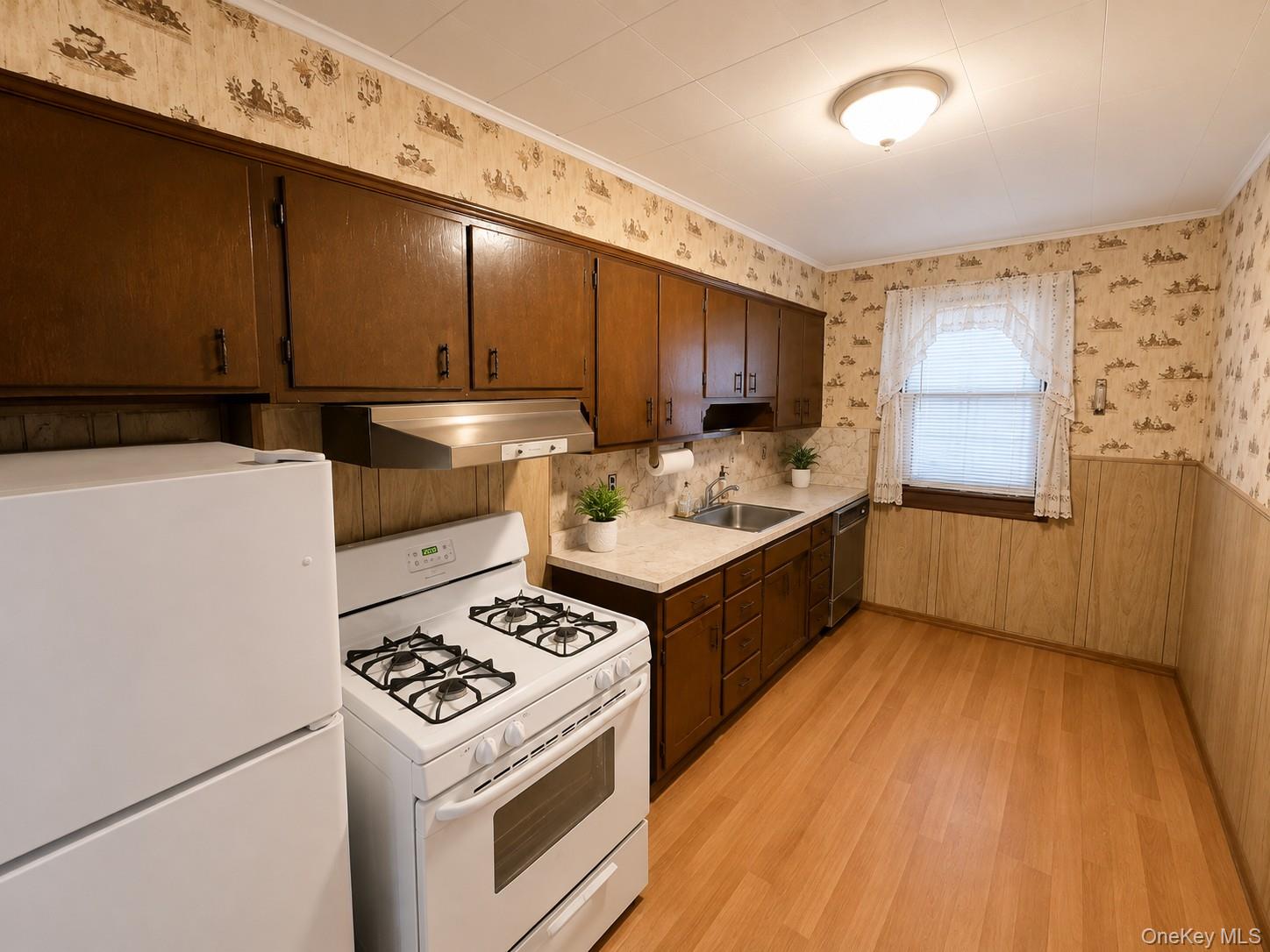 10441 92nd Avenue Property Photo 5
