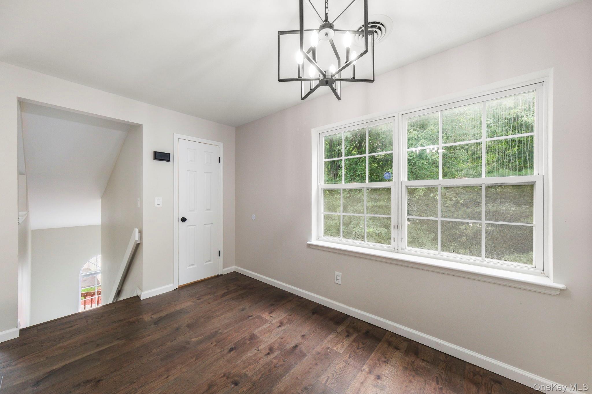308 Magnolia Court Property Photo 9