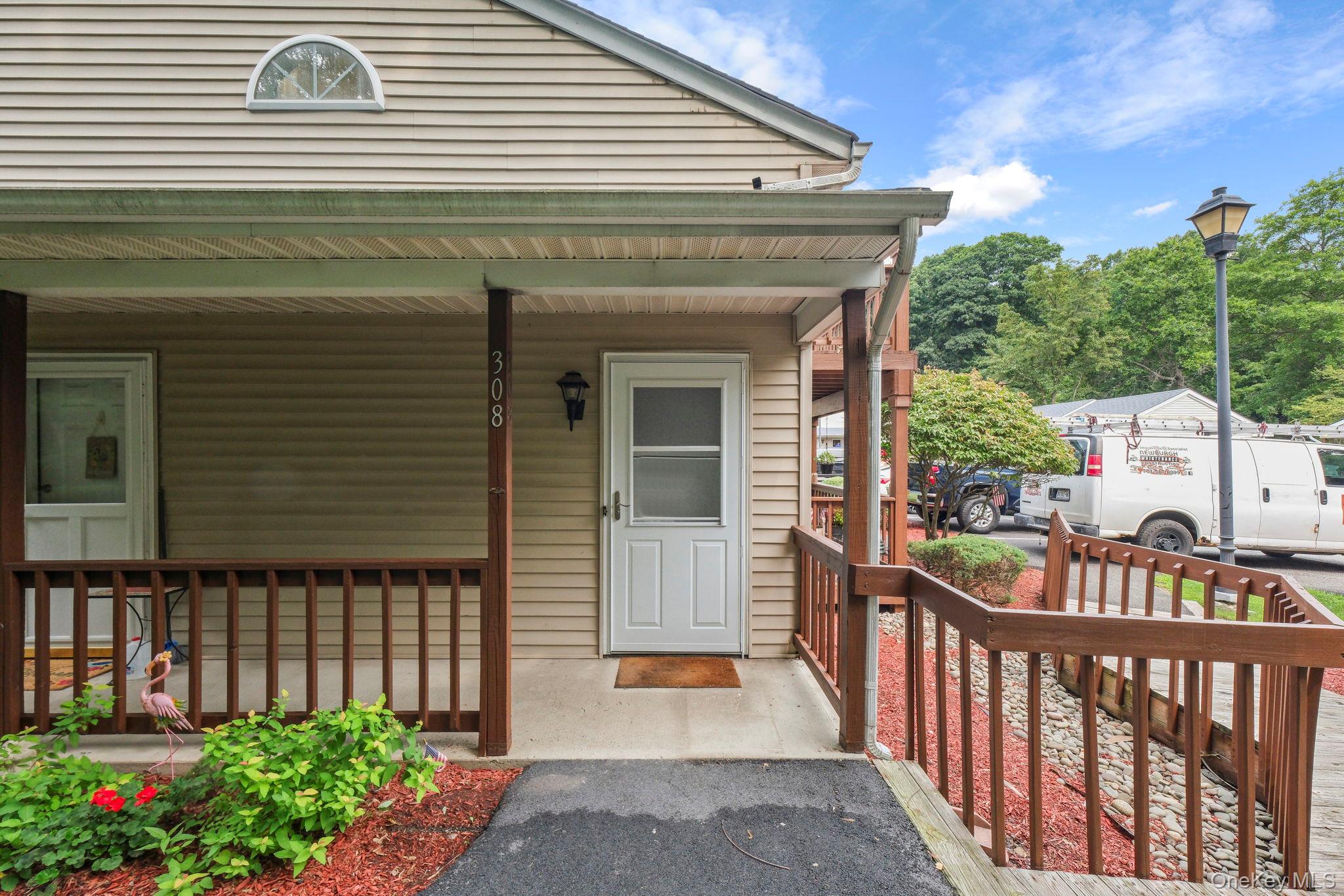 308 Magnolia Court Property Photo 25