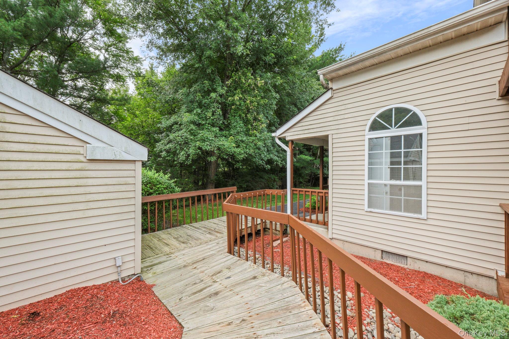 308 Magnolia Court Property Photo 26