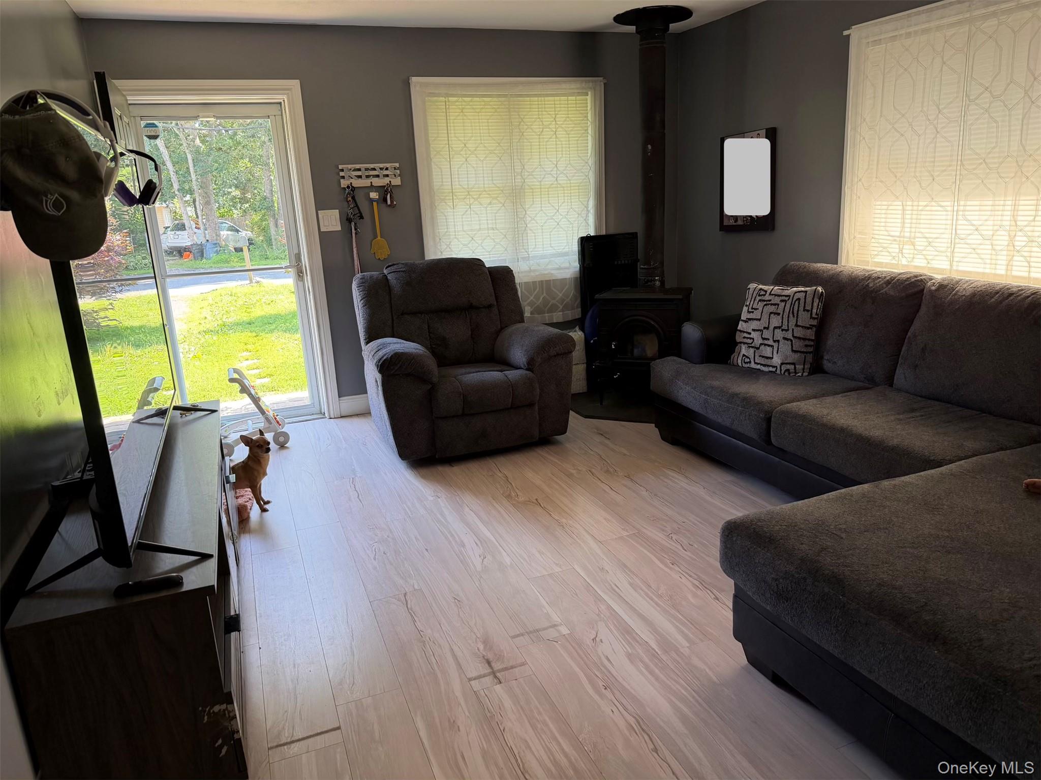 69 Mastic Boulevard Property Photo 3