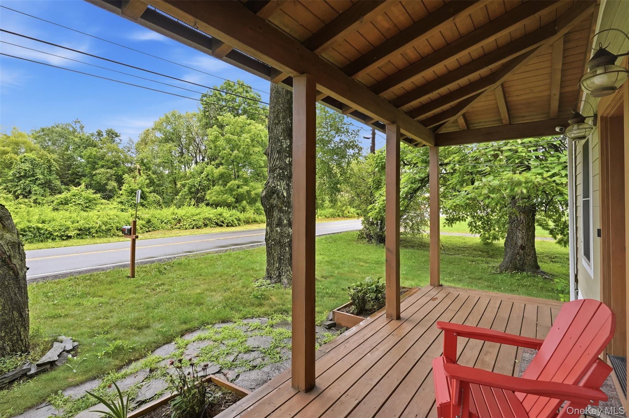 8 S Ohioville Road Property Photo 4