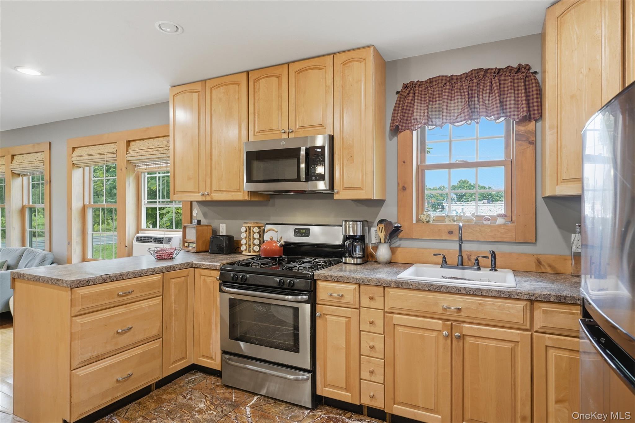 8 S Ohioville Road Property Photo 10