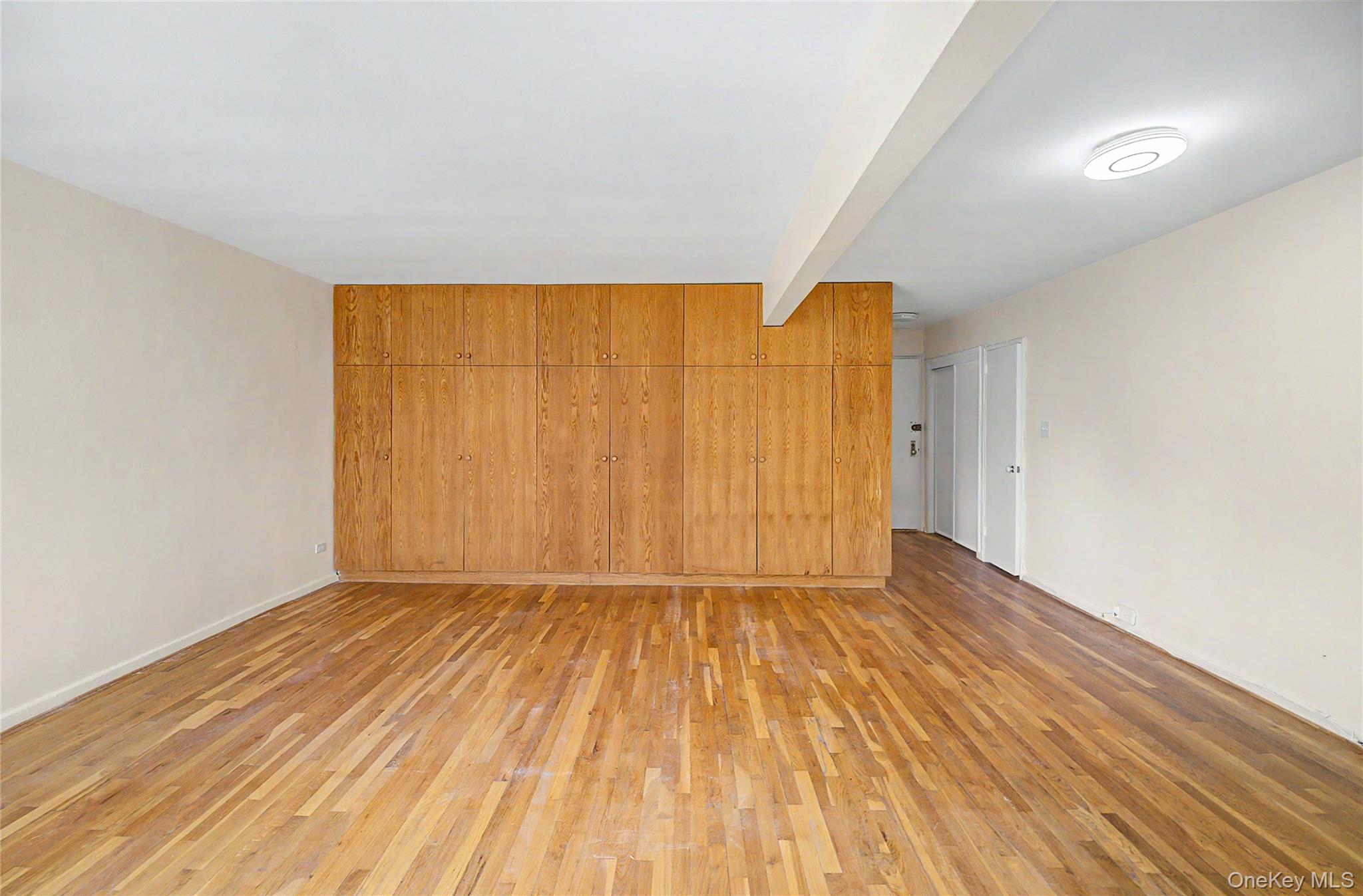 22424 Union Turnpike 4-j Property Photo 4